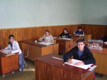Учебни зали 6