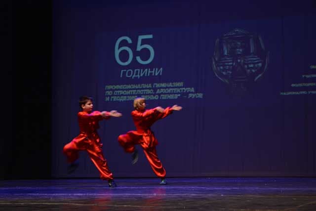 Тържествен концерт отбеляза 65 годишнината на ПГСАГ Пеньо Пенев